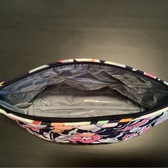 Vera Bradley Matched Set - HandBag & Cosmetic Bag - Mod Paisley  NWT - Picture 8 of 9